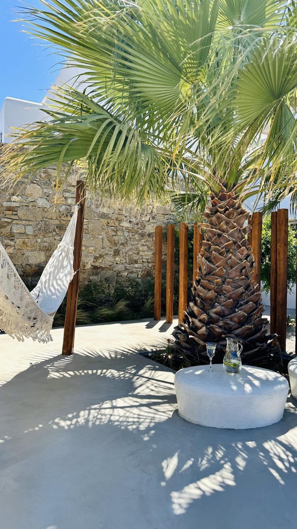 Myconian Theros Luxury Ano Mera