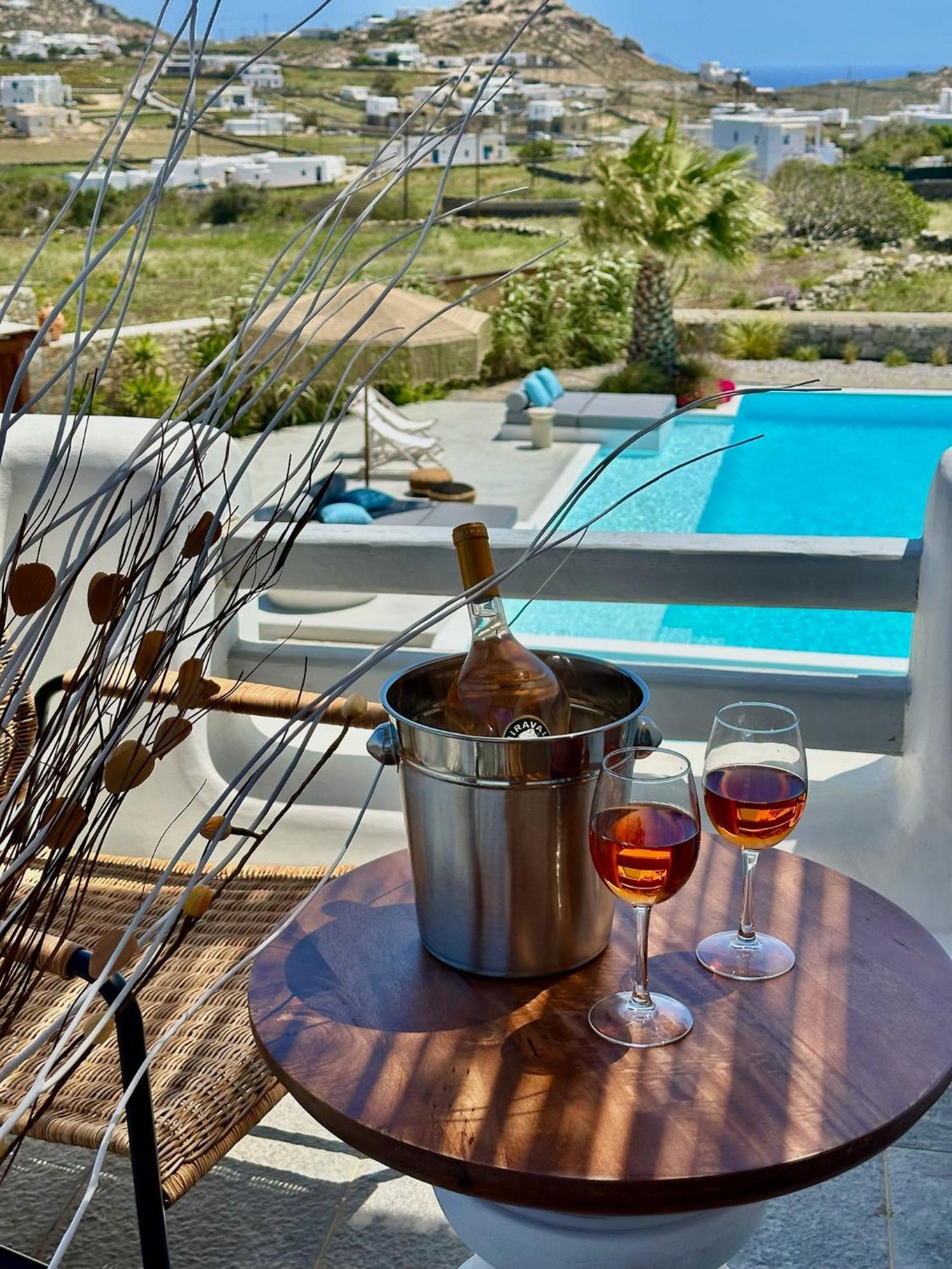 Myconian Theros Luxury *